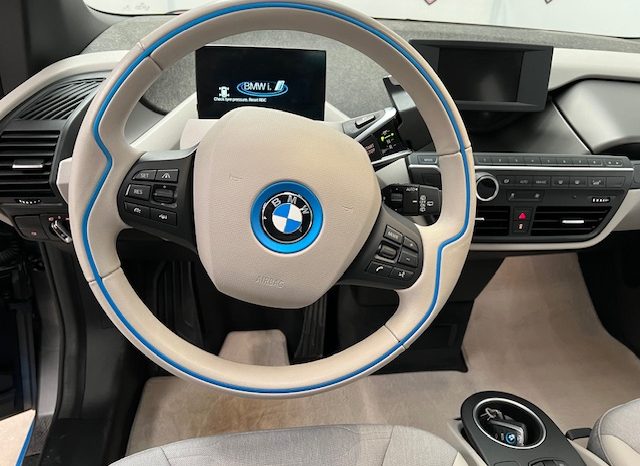 BMW i3 REX lleno