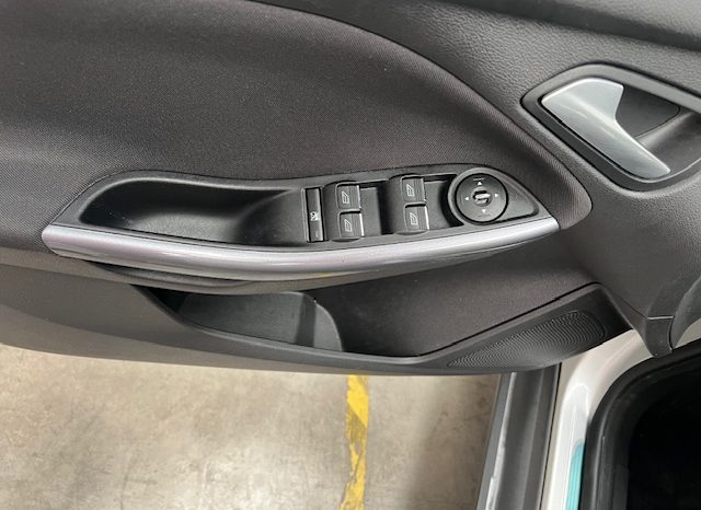 FORD – FOCUS 2.0 TDCI 163 POWERSHIFT TITANIUM lleno
