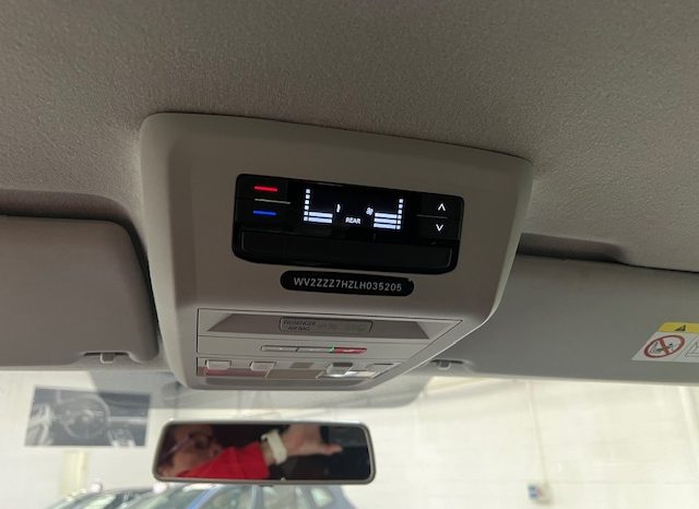 VOLKSWAGEN – TRANSPORTER L2H1, 2.0 TDI, 150 CV, 9 PLAZAS lleno