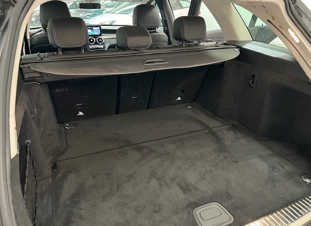 MERCEDES – CLASE C 220D STATE 194 CV lleno