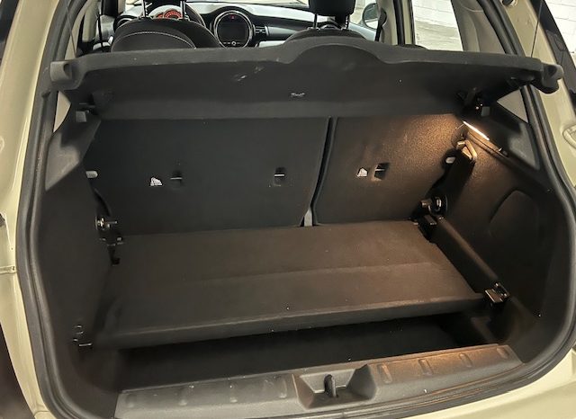 MINI  – ONE 5 PUERTAS lleno