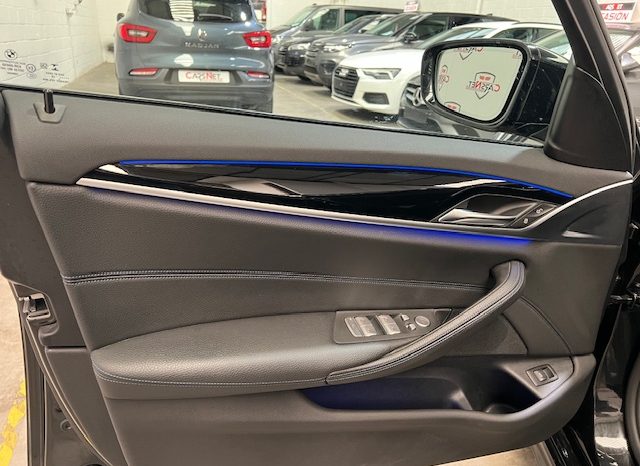 BMW  – SERIE 5 525DA TOURING “M” lleno