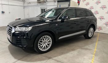 AUDI – Q7 3.0 TDI ULTRA QUATTRO TIPTRONIC S LINE lleno