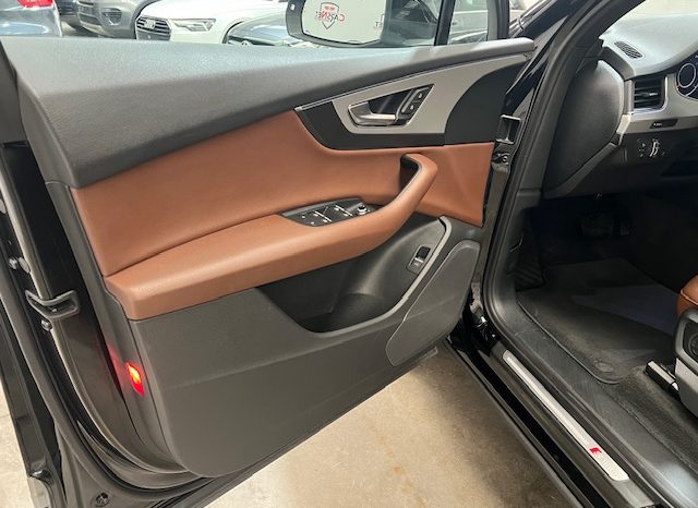 AUDI – Q7 3.0 TDI ULTRA QUATTRO TIPTRONIC S LINE lleno