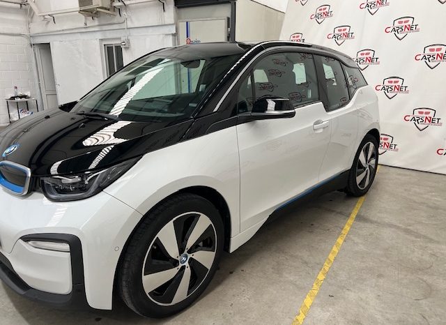 BMW – MODELO: I3 120 AH lleno