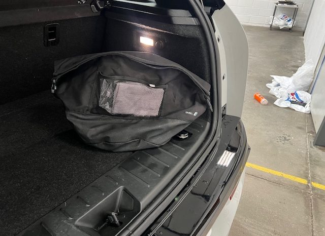 BMW – MODELO: I3 120 AH lleno