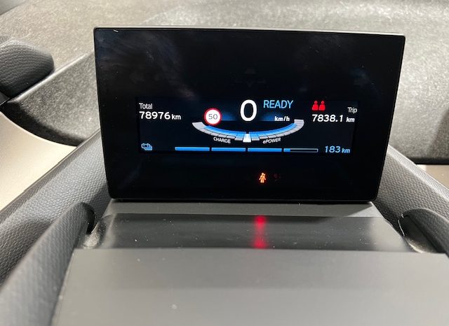 BMW – MODELO: I3 120 AH lleno