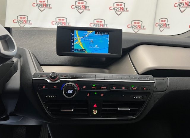 BMW – MODELO: I3 120 AH lleno